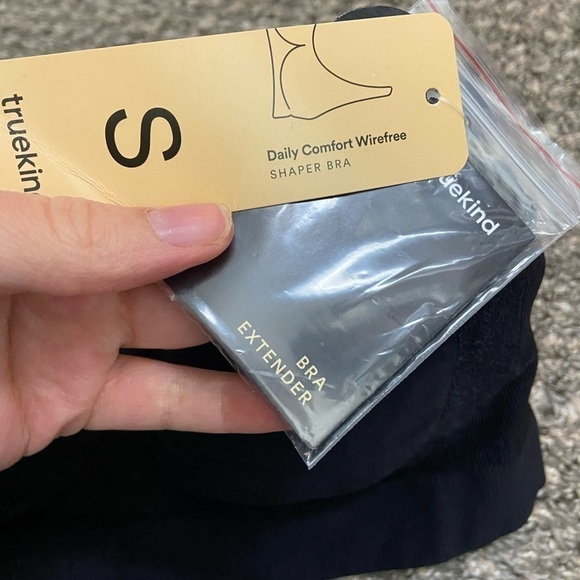 TRUEKIND •Women’s NEW Daily Comfort Wireless Shaper Bra (with Hook and Eye) Sz S - Picture 5 of 6